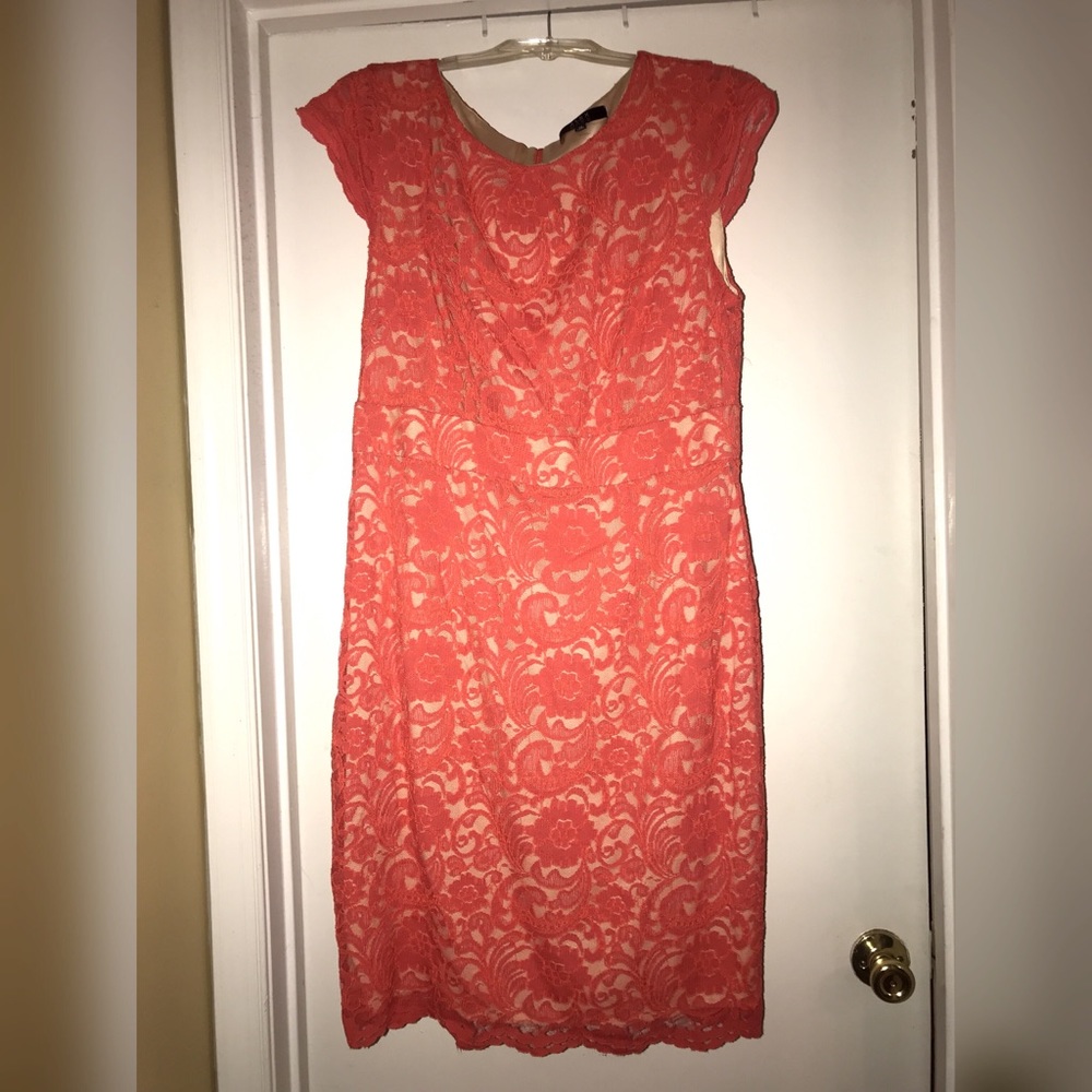 💫Donating 8/15 Coral Lace Dress